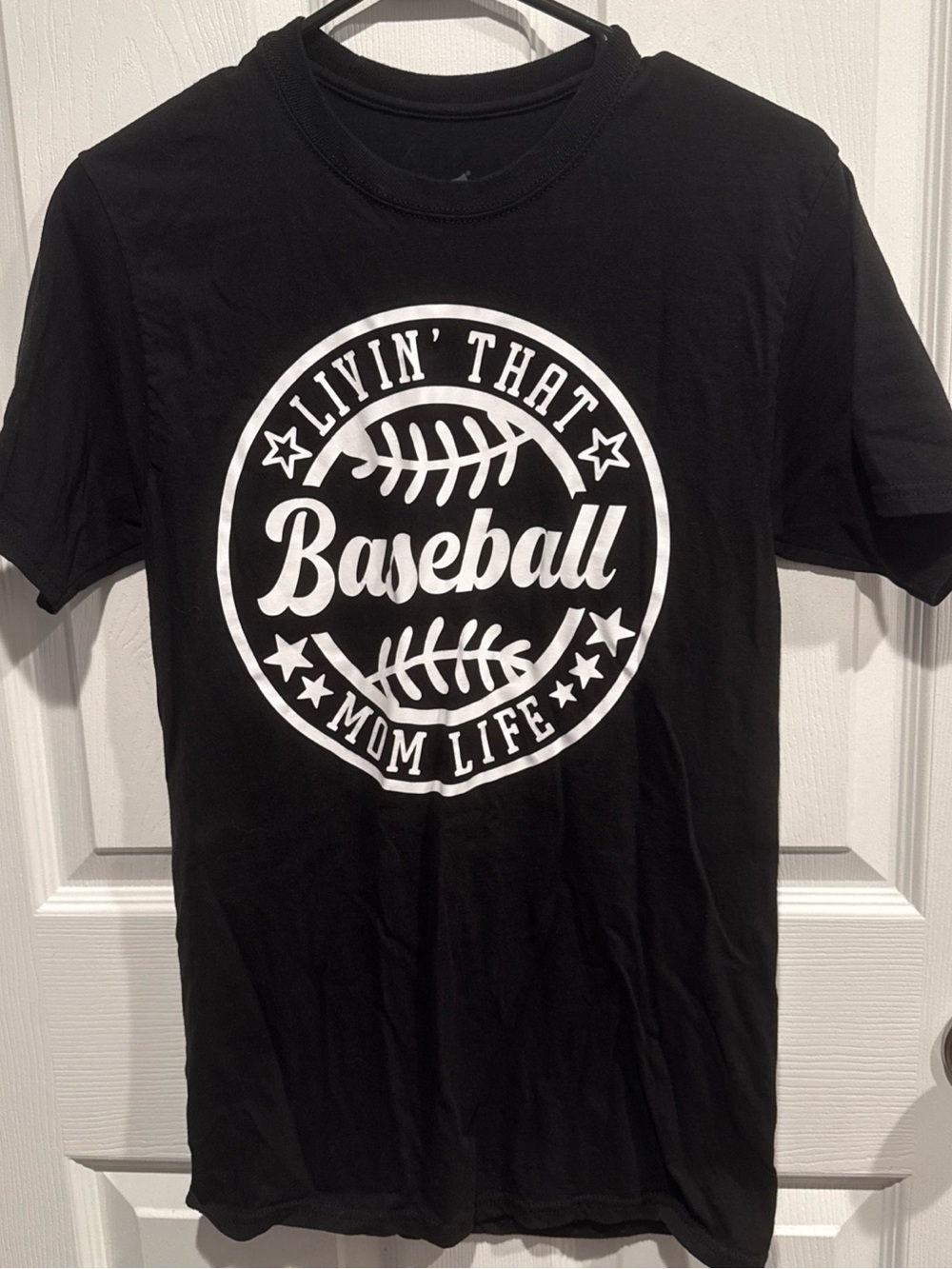 Hanes Black Short-Sleeve Graphic 'Baseball Mom Life' Tee